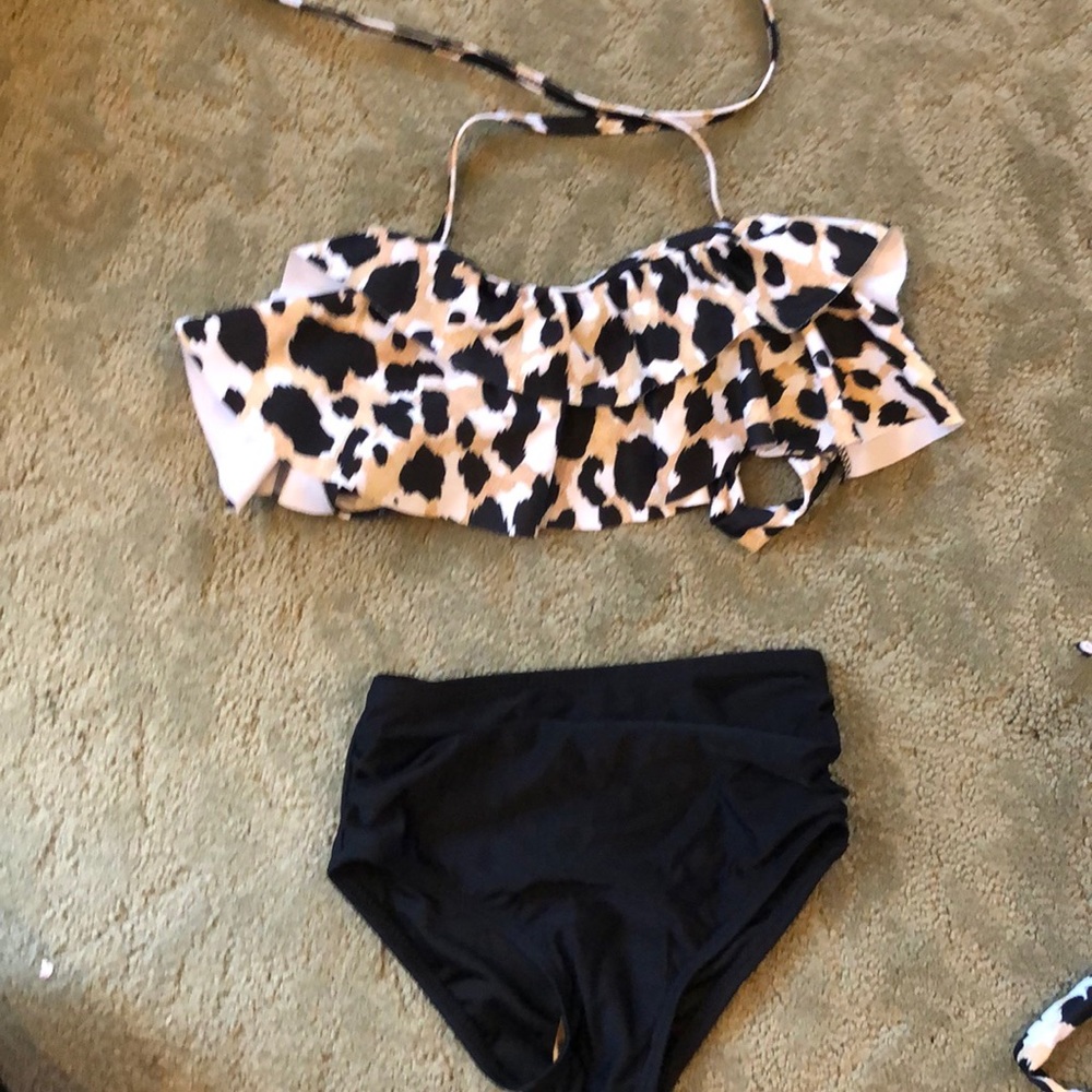 Girls leopard bathing suit